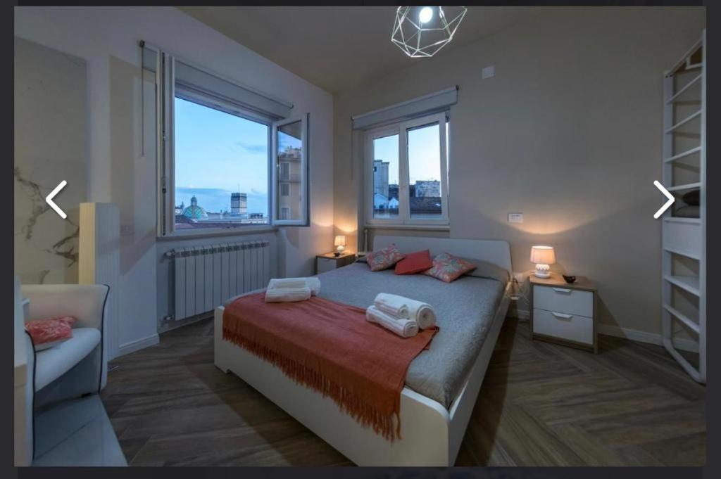 Casa Maria Al Verdi Salerno Bagian luar foto
